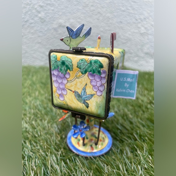 NWT Vintage | Kelvin Chen | 2004 | Stamp Holder | Mailbox | 4.5” Tall | No. 578 - Picture 3 of 15